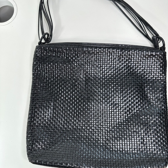Laura Ashley Black Woven Shoulder Bag With Leather Trim & Zipper Closure - Picture 6 of 10